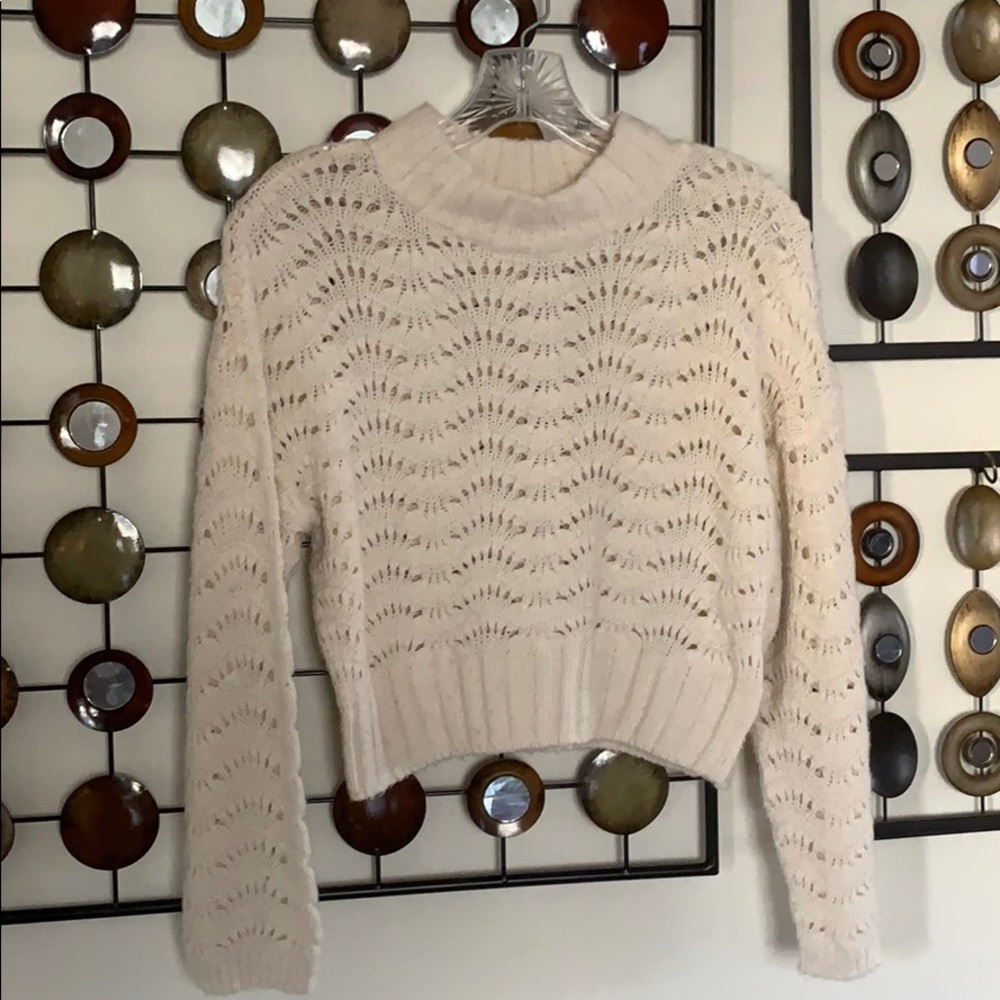 URBAN OUTFITTERS white high neck sweater